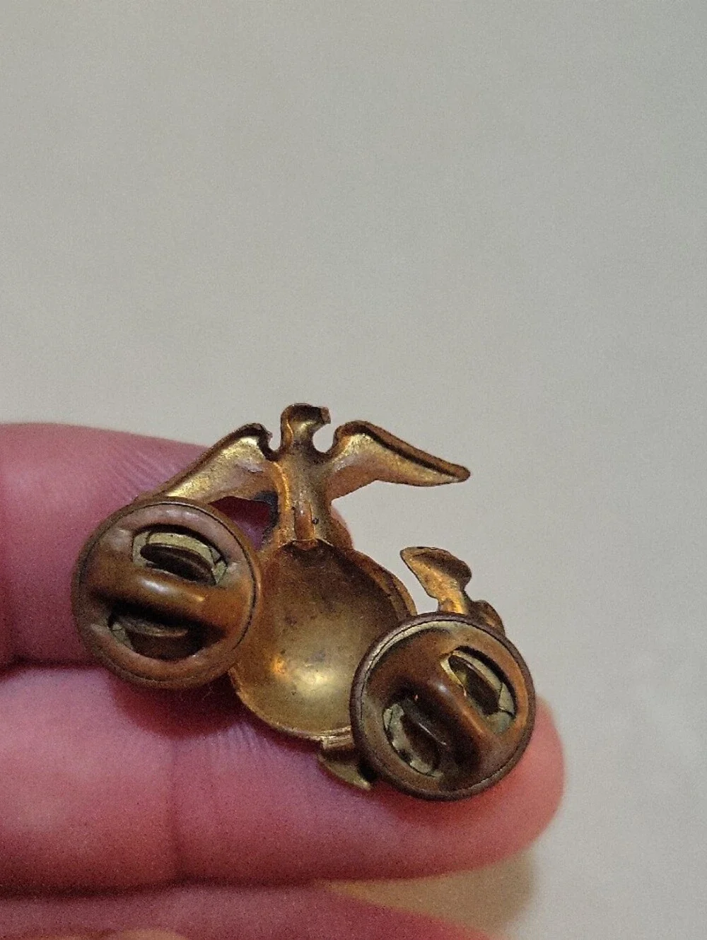 Vintage U.S. Marine Brass Eagle Globe & Anchor Military Pin - Brown Brass Tone